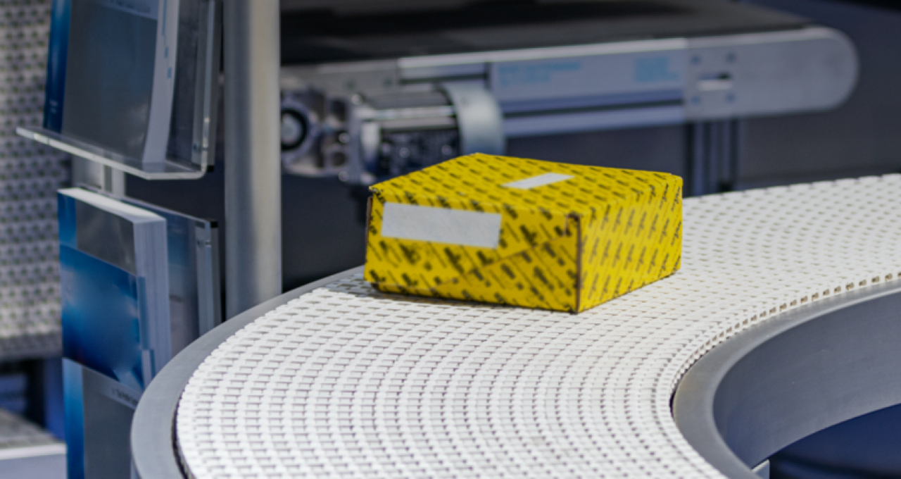 img-feature-mobile@2x